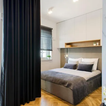 Sky Home- Sunset Penthouse -neopolis, Centrum, Klimatyzacja, Parking Dostep Na Kod Apartment *